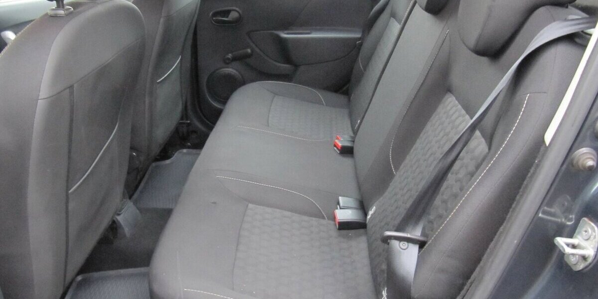 Dacia Sandero Laureate Klimaanlage+ Insp.+ TÜV 09.2027 389.885 km 2.845 &euro; Schwalbach/Taunus 65824