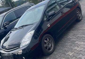Toyota Prius 179.850 km 4.200 &euro; Wiesbaden 65205