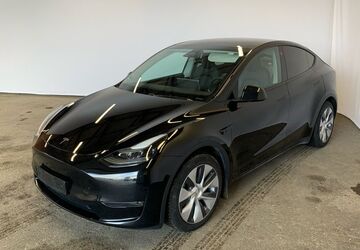 Tesla Model Y 112.269 km 28.566 &euro; Eschborn 65760