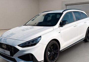 Hyundai i30 7.328 km 30.990 &euro; Eppstein 65817