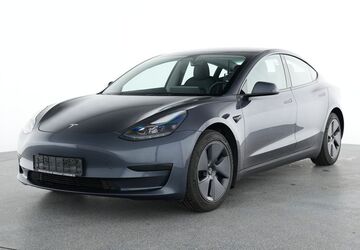 Tesla Model 3 74.216 km 23.620 &euro; Eschborn 65760