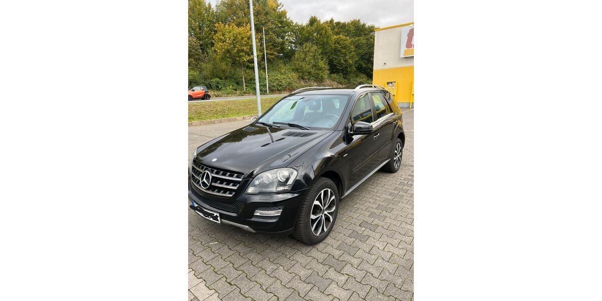 Mercedes-Benz ML 350 241.000 km 15.500 &euro; Idstein 65510