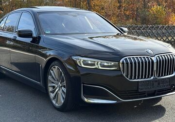 BMW 750 177.838 km 39.990 &euro; Mörfelden-Walldorf 64546