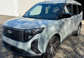 Ford Tourneo Courier 7.800 km 23.750 &euro; Idstein 65510