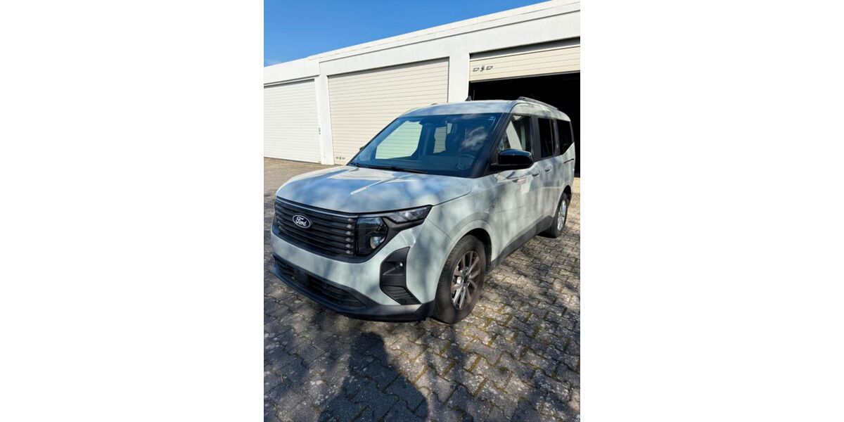 Ford Tourneo Courier 7.800 km 23.750 &euro; Idstein 65510