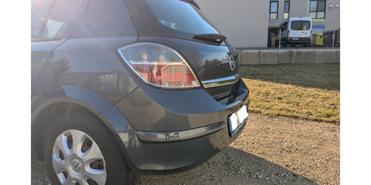 Opel Astra 132.000 km 4.900 &euro; Wiesbaden 65183