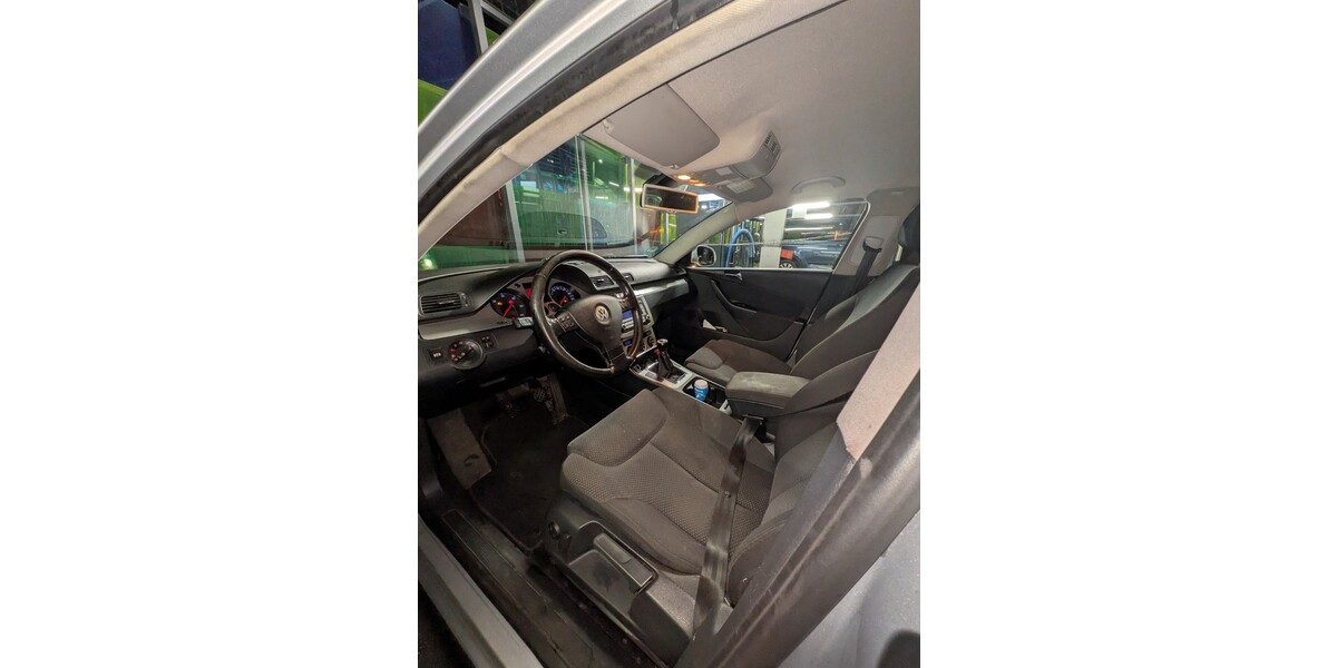 VW Passat (Typ 3C) 243.333 km 2.999 &euro; Mainz 55116