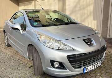 Peugeot 207 75.000 km 5.900 &euro; Wiesbaden 65193