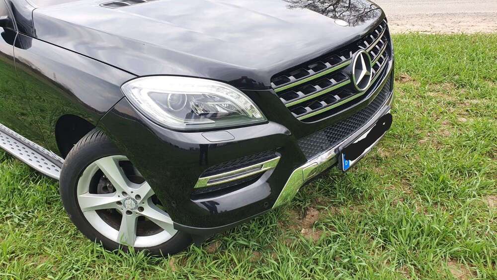 Mercedes-Benz ML 350 212.000 km 17.900 &euro; mörfelden walldorf 64546