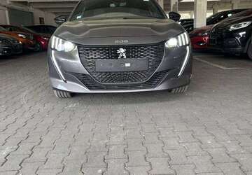 Peugeot 208 32.838 km 16.390 &euro; Mainz 55128