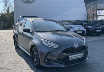 Toyota Yaris 14.700 km 26.790 &euro; Wiesbaden 65203