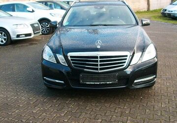 Mercedes-Benz E 220 210.800 km 8.799 &euro; Wiesbaden 65187