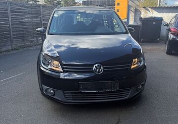 VW Touran 165.926 km 7.199 &euro; Wiesbaden 65189