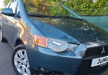 Mitsubishi Colt 130.700 km 2.800 &euro; Wiesbaden 55252