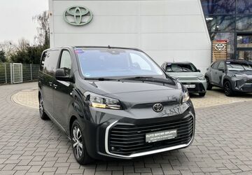 Toyota Proace (Verso) 1.200 km 42.200 &euro; Wiesbaden 65203