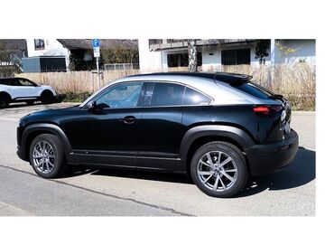 Mazda MX-30 29.735 km 14.700 &euro; Rüsselsheim 65428