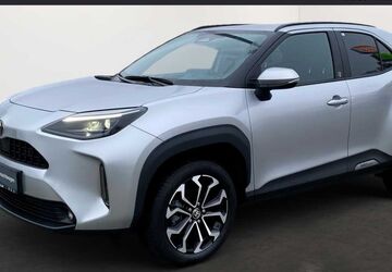 Toyota Yaris Cross 2.247 km 26.990 &euro; Eschborn 65760