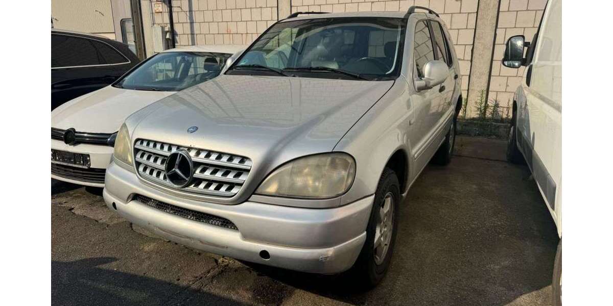 Mercedes-Benz ML 320 225.000 km 1.890 &euro; Mainz-Mombach 55120