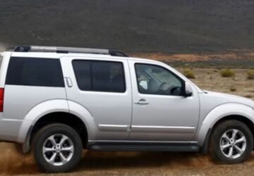 Nissan Pathfinder 176.000 km 22.900 &euro; Wiesbaden 65195