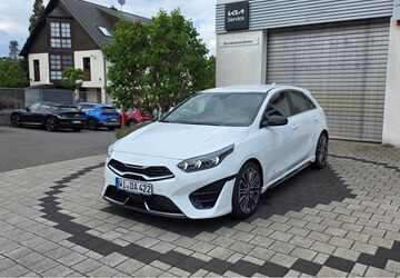 Kia ceed / Ceed 1.500 km 29.400 &euro; Wiesbaden 65199