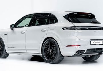 Porsche Cayenne 12.900 km 124.490 &euro; Hofheim 65719