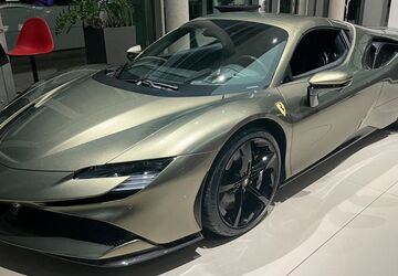 Ferrari SF90 1.850 km 448.888 &euro; Wiesbaden 65189