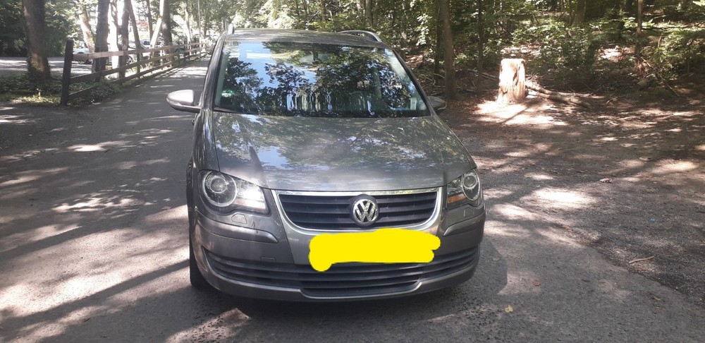 VW Touran 242.000 km 4.950 &euro; Ginsheim-Gustavsburg 65462