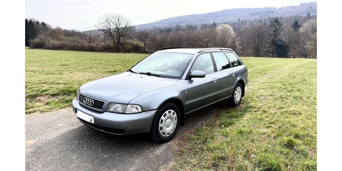 Audi A4 333.000 km 2.800 &euro; Niedernhausen 65527