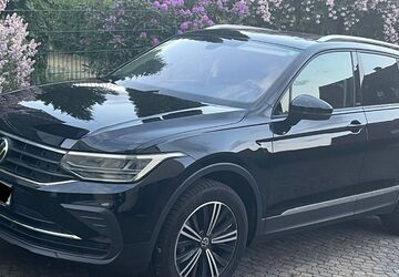 VW Tiguan 109.000 km 25.000 &euro; Heidenrod 65321