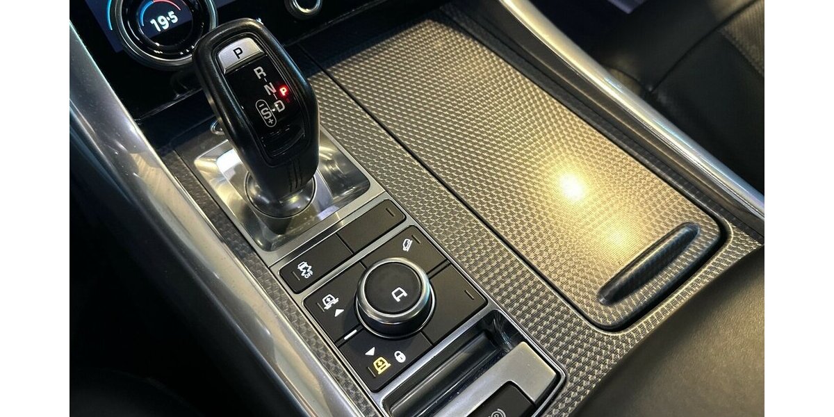 Land Rover Range Rover Sport 3.0 SDV6 HSE Dynamic |PANO|SPUR| 229.907 km 24.999 &euro; Mainz-Kostheim 55246