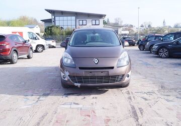 Renault Scenic 287.221 km 2.590 &euro; Ingelheim 55218