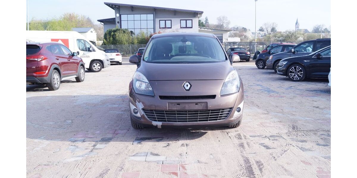 Renault Scenic 287.221 km 2.590 &euro; Ingelheim 55218