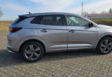 Opel Grandland (X) 9.300 km 19.999 &euro; Schornsheim 55288