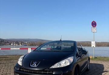 Peugeot 207 150.000 km 3.000 &euro; Wiesbaden 65197