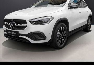 Mercedes-Benz GLA 250 14.500 km 33.880 &euro; Wiesbaden 65189