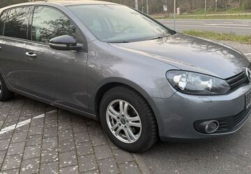 VW Golf 154.876 km 6.799 &euro; Wiesbaden 65203