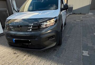Peugeot Partner 9.800 km 13.900 &euro; Wiesbaden 65185