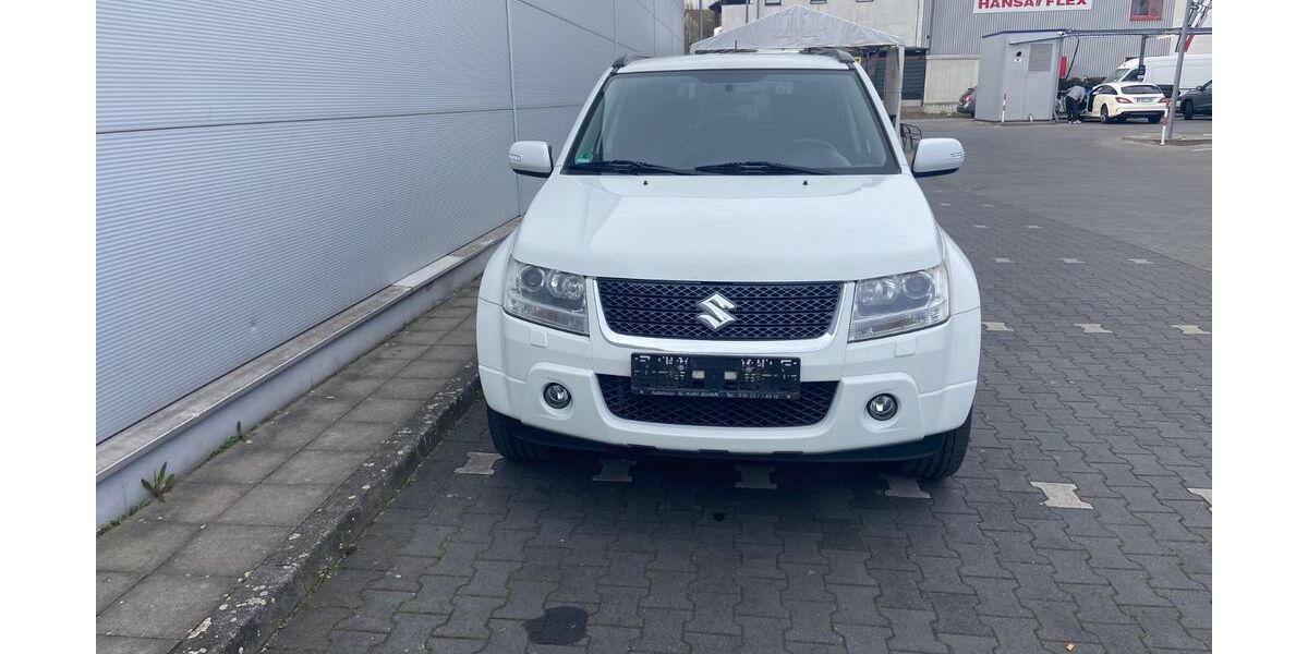 Suzuki Grand Vitara 144.000 km 10.899 &euro; Wiesbaden 65201