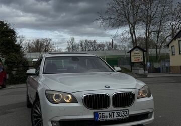 BMW 750 266.000 km 8.999 &euro; Bischofsheim 65474