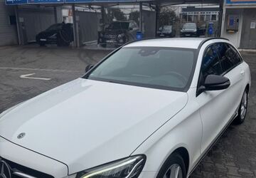 Mercedes-Benz 220 141.000 km 19.500 &euro; Wiesbaden 65205
