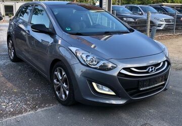 Hyundai i30 200.000 km 5.480 &euro; Mainz-Kastel 55252
