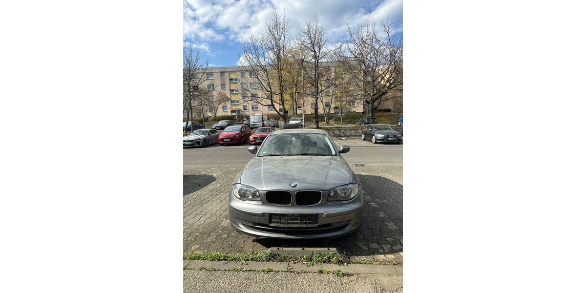 BMW 118 378.460 km 2.385 &euro; Wiesbaden 65199