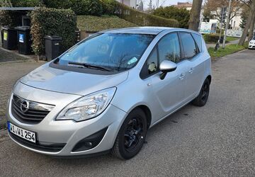 Opel Meriva 111.000 km 5.100 &euro; Wiesbaden 65187