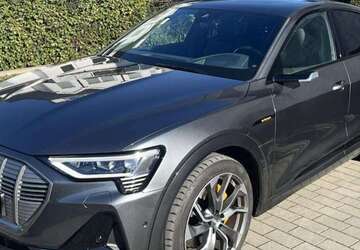 Audi e-tron 46.000 km 42.200 &euro; Wiesbaden 65191