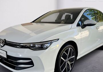 VW Golf 11.499 km 30.940 &euro; Bad Soden 65812