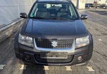 Suzuki Grand Vitara 92.379 km 10.499 &euro; Wiesbaden 65201