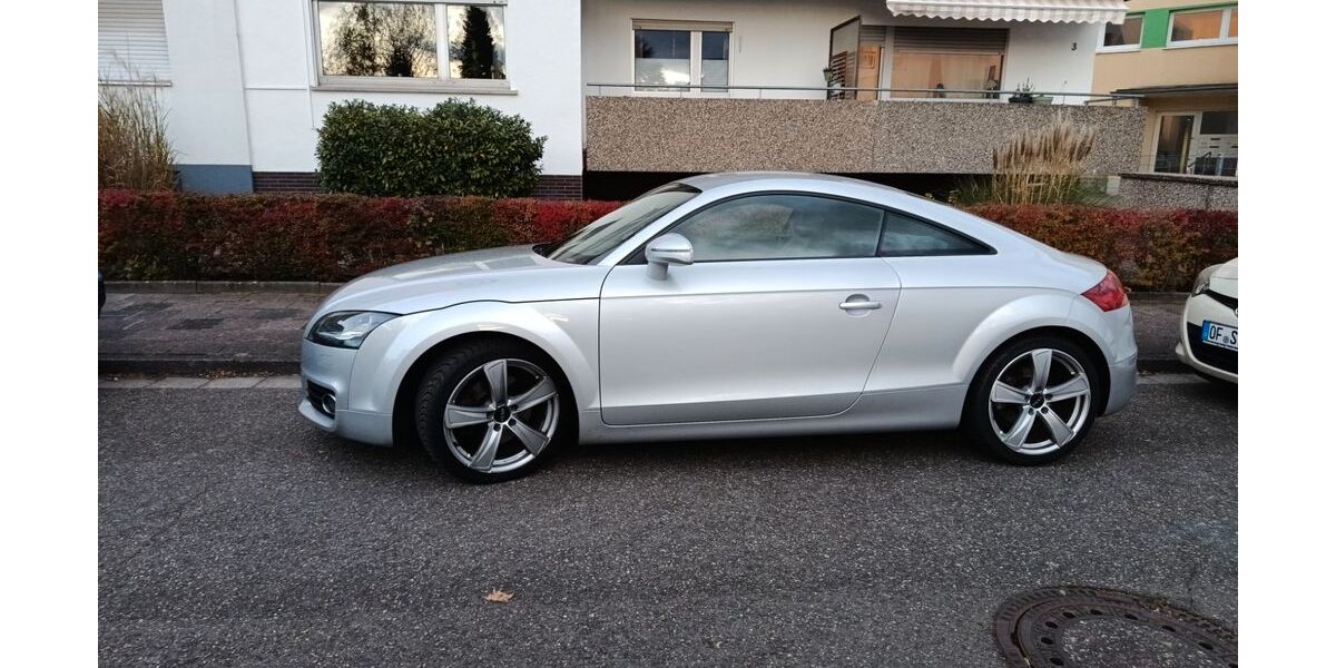 Audi TT 144.000 km 11.000 &euro; Rüsselsheim am Main 65428