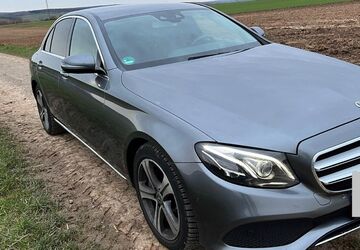 Mercedes-Benz E 400 181.000 km 23.900 &euro; Steinbach 61449