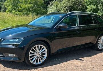 Skoda Superb 122.000 km 19.999 &euro; Eppstein 65817