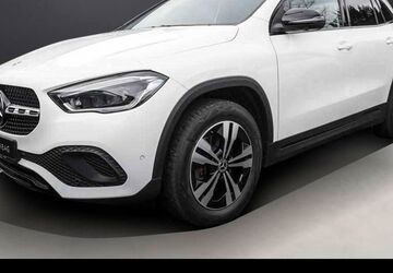 Mercedes-Benz GLA 250 44.100 km 31.880 &euro; Wiesbaden 65189